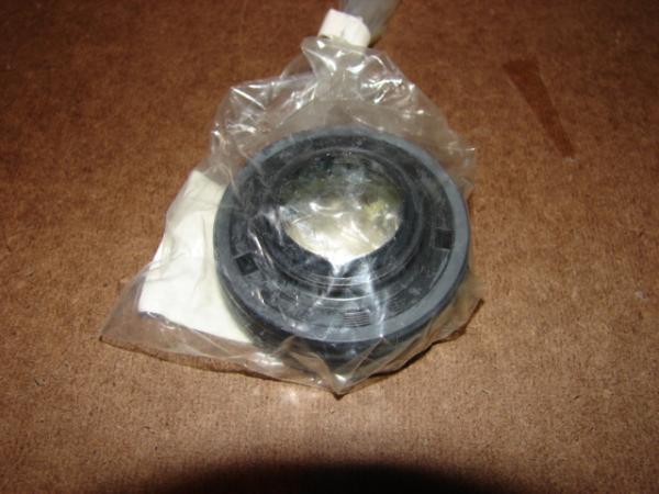 425009P Fisher Paykel Washer Tub Shaft Seal